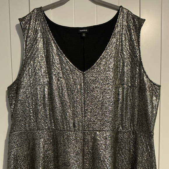 Torrid Metallic Silver Sleeveless Fit & Flare Party Dress Women’s 4X - Picture 4 of 7